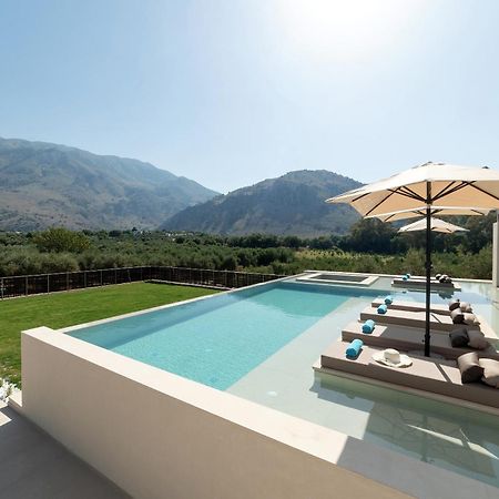 Villa El By Posarellivillas Mouríon Екстериор снимка